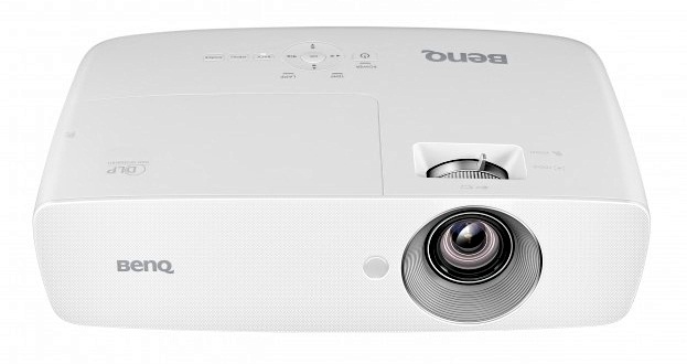 BenQ представила новый проектор W1090