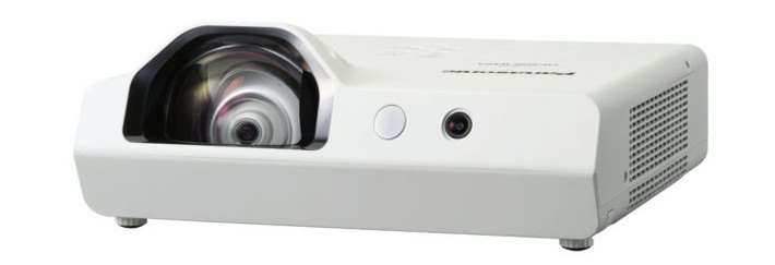 Panasonic выпустила новые модели короткофокусных проекторов - PT-TW351R, PT-TW350, PT-TX410 и PT-TX320